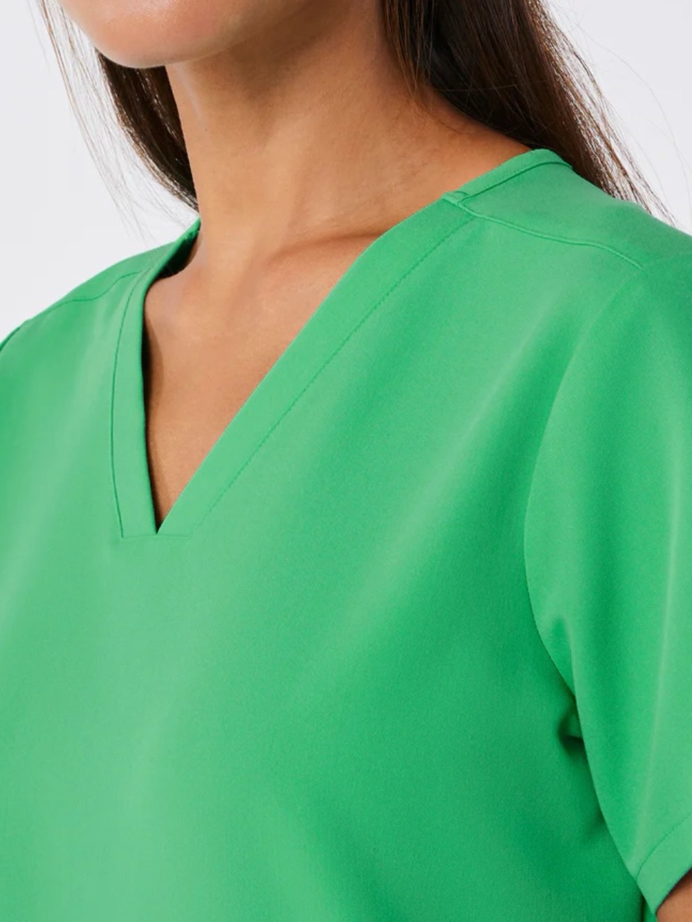 FIGS Casma Three-Pocket
Scrub Top™, M, Emerald Green - Picture 2 of 5